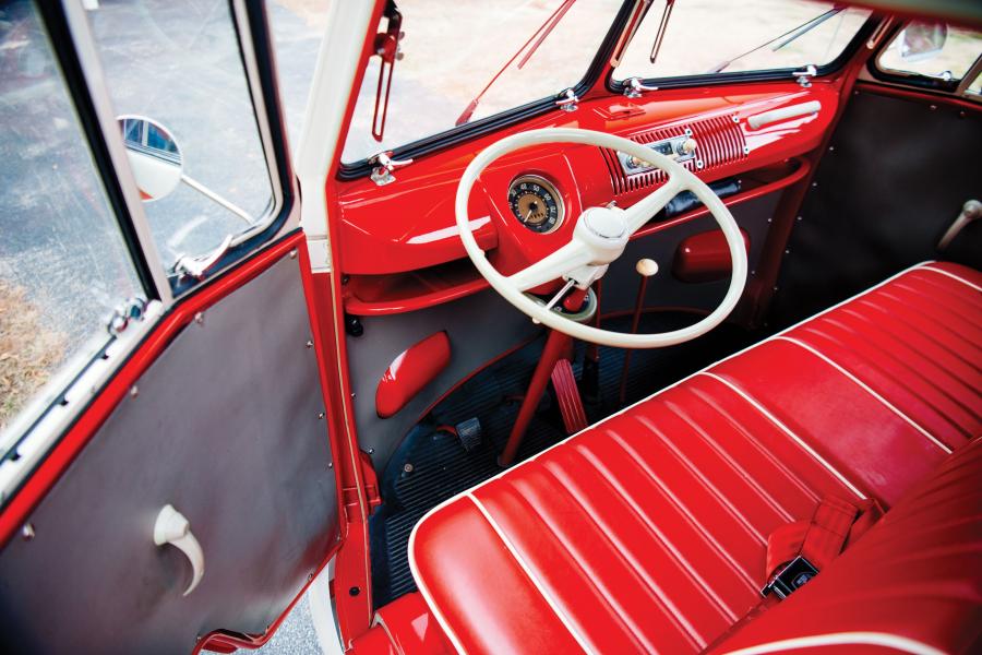 Интерьер Volkswagen Typ 2 Pritsche (T1) 1958 года  (фото 14 из 23)